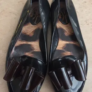 Vivienne Westwood Anglomania x Melissa Ultragirl Black Jelly Flats, Paphos — Konia