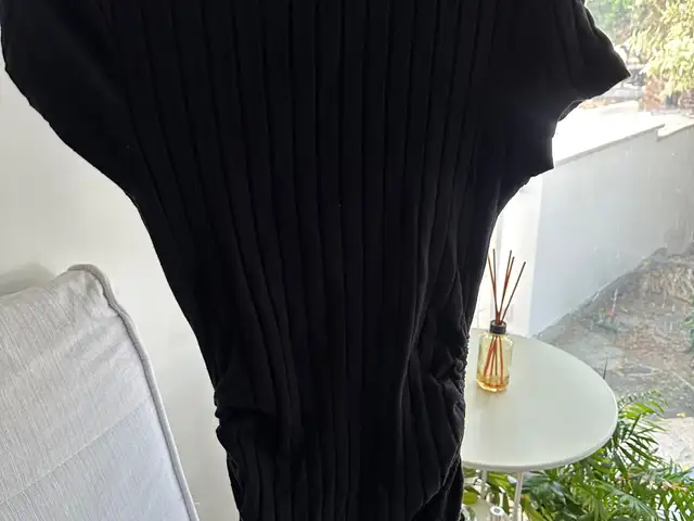 Black t-shirt dress, Nicosia — Aglantzia