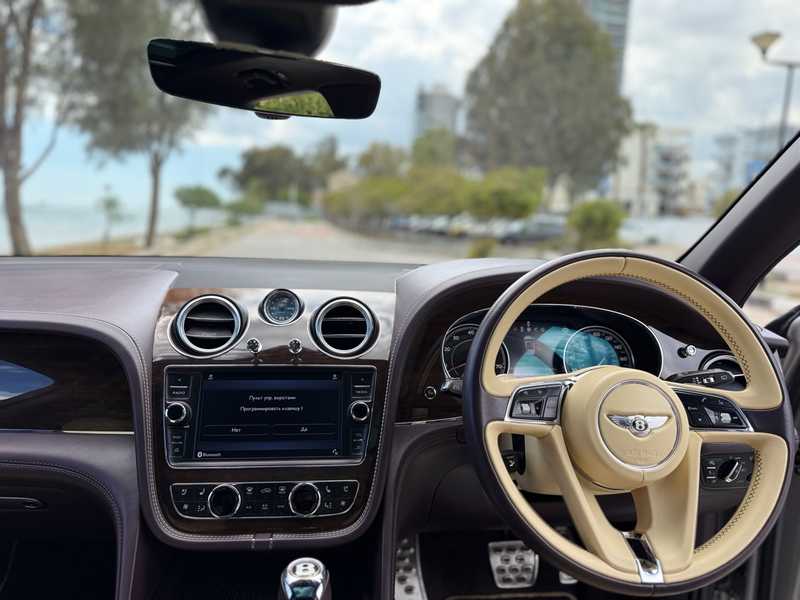 2019 Bentley Bentayga 4,0L 2019 Cyprus