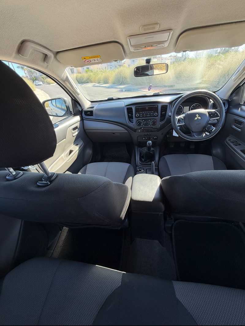 2016 Mitsubishi L200 2,4L 2016 Cyprus