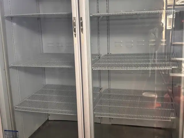 Refrigerator, Επαρχία Λάρνακας — Περιβόλια Λάρνακας