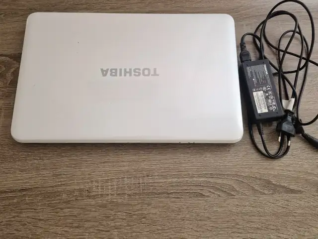 Toshiba laptop, Paphos — Tremithousa
