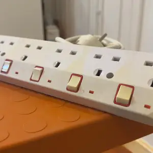 5-way extension lead with individual switches, Επαρχία Λευκωσίας — Λευκωσία - Φανερωμένη