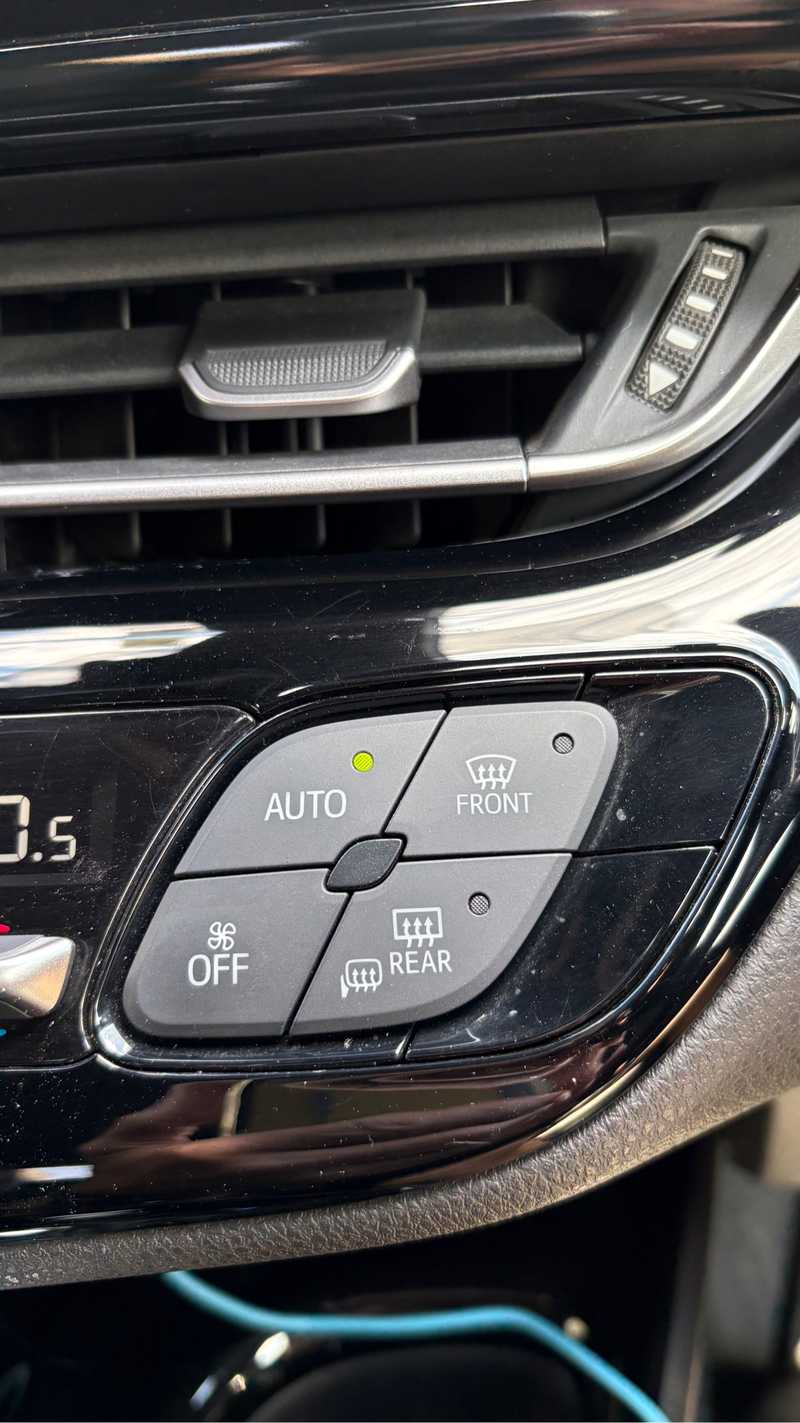 2020 Toyota C-HR 1,8L 2020 Cyprus