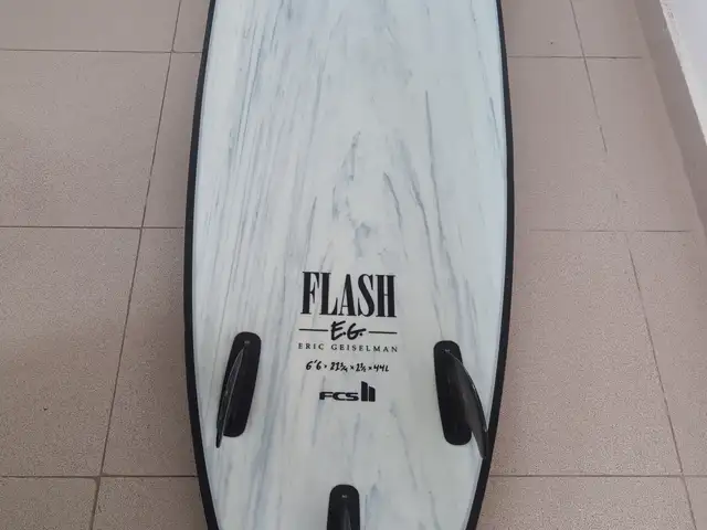 Softech flash 6'6, Paphos — Chlorakas