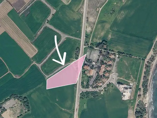 Tourist Plot 8084 m², Larnaca — Perivolia Larnakas