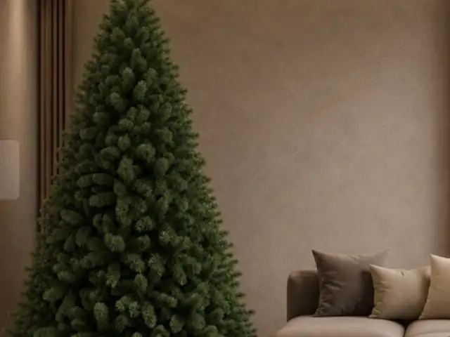 Christmas tree size 180 cm, Limassol — Limassol - Agia Fyla