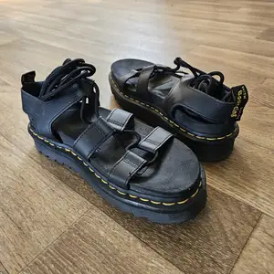 Dr. martens nartilla black sandals excellent condition, Επαρχία Λεμεσού — Άγιος Αθανάσιος