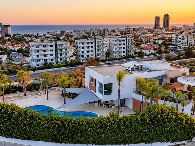  6-bedroom villa to rent, Επαρχία Λεμεσού — Μουτταγιάκα
