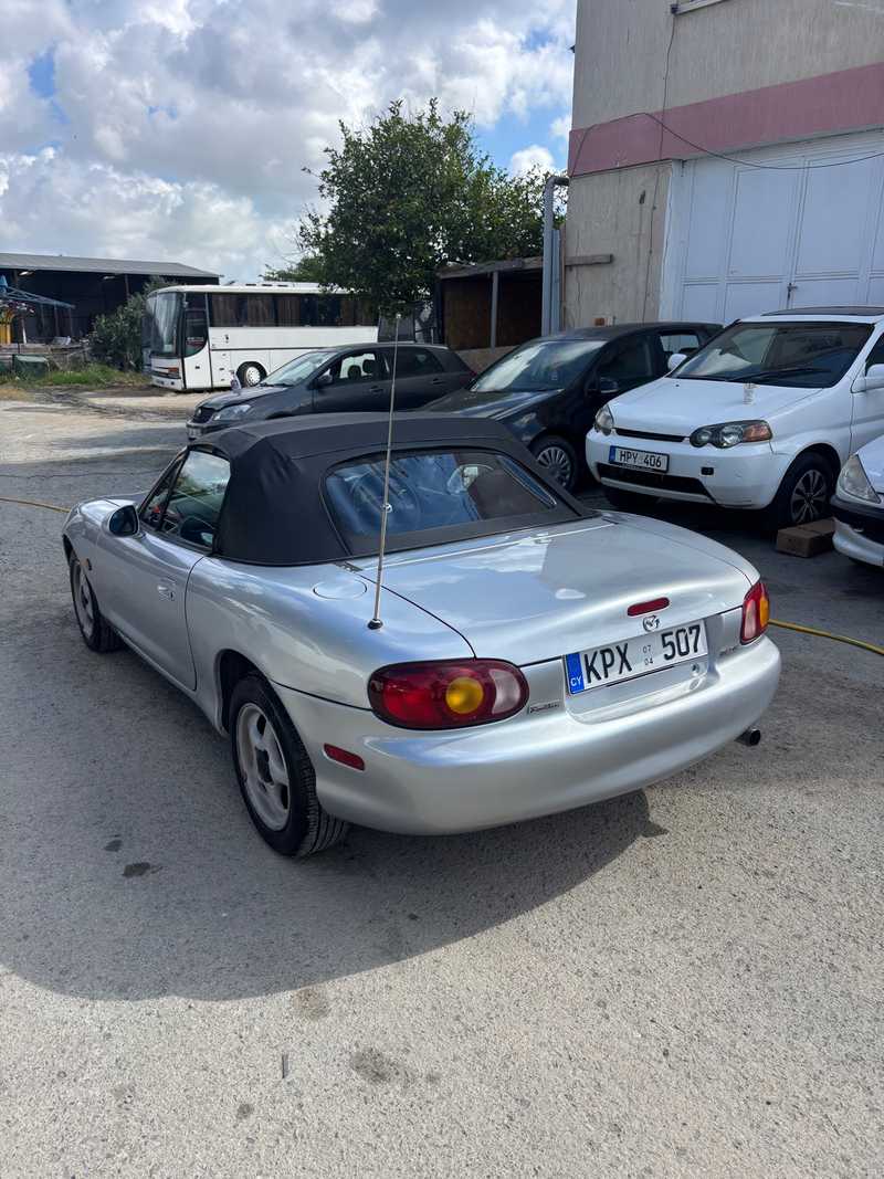 2004 Mazda MX5 1,6L 2004 Cyprus