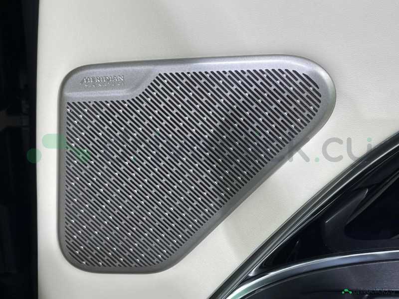 2025 Land Rover Range Rover 3,0L 2025 Cyprus
