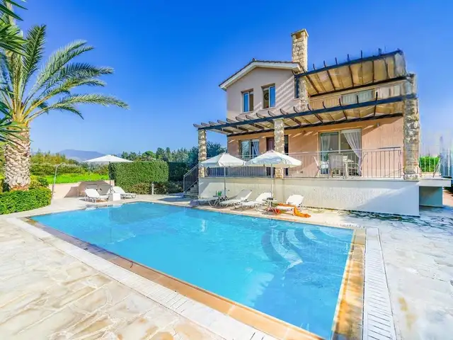 4-bedroom villa to rent, Paphos — Polis Chrysochous