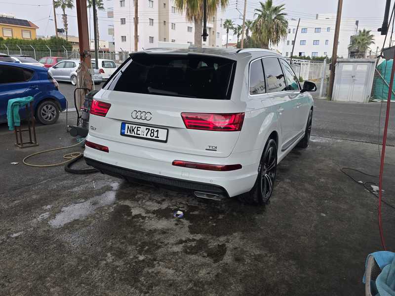 2016 Audi Q7 3,0L 2016 Cyprus