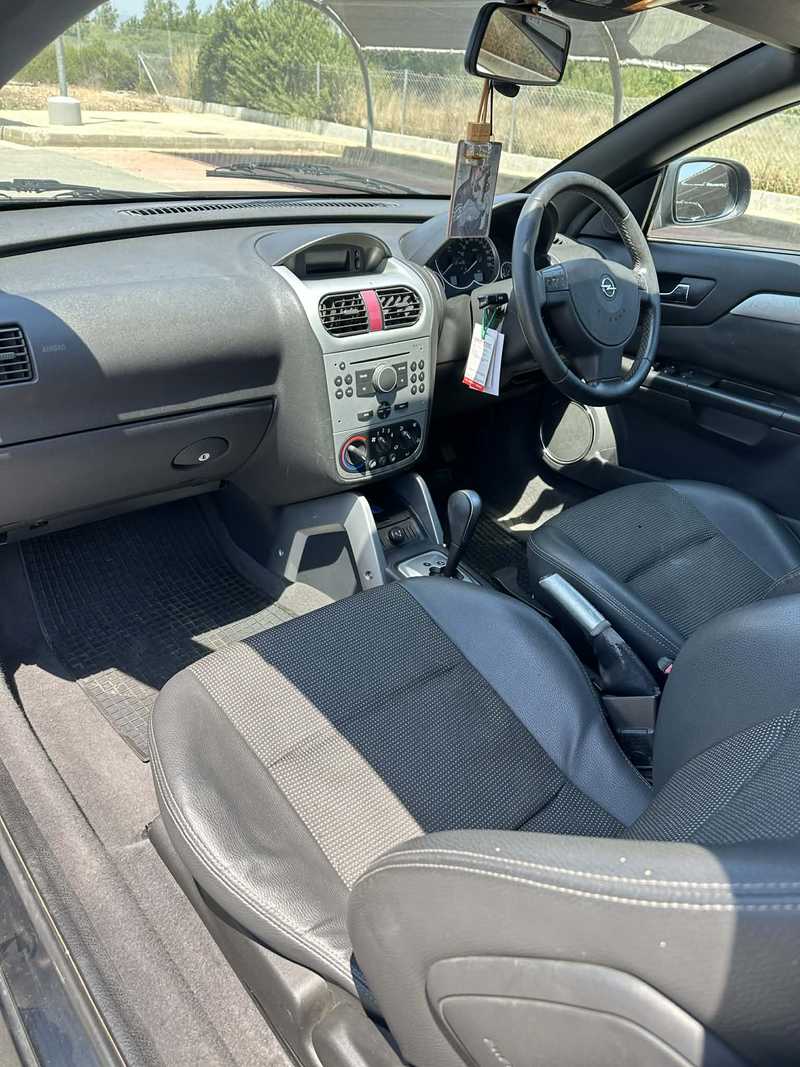 Opel, Vauxhall Tigra 2006