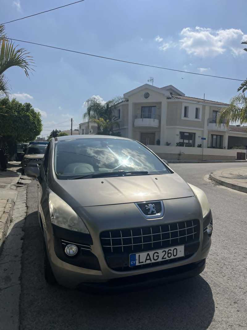 Peugeot 3008 1,6L 2011