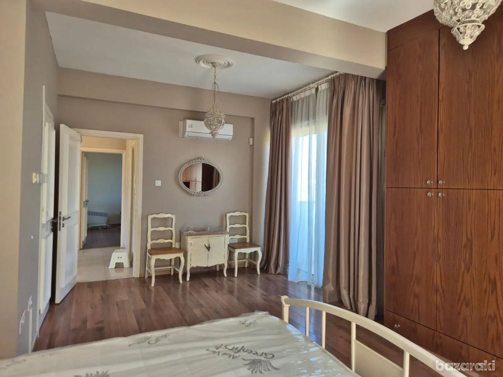 House, 3 bedrooms — 8