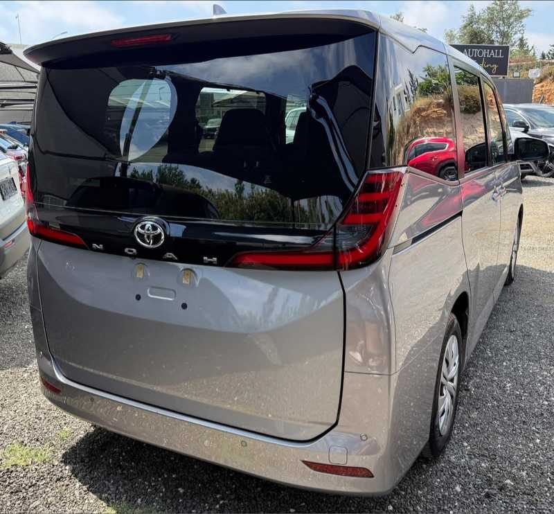 2023 Toyota Noah 2,0L 2023 Cyprus