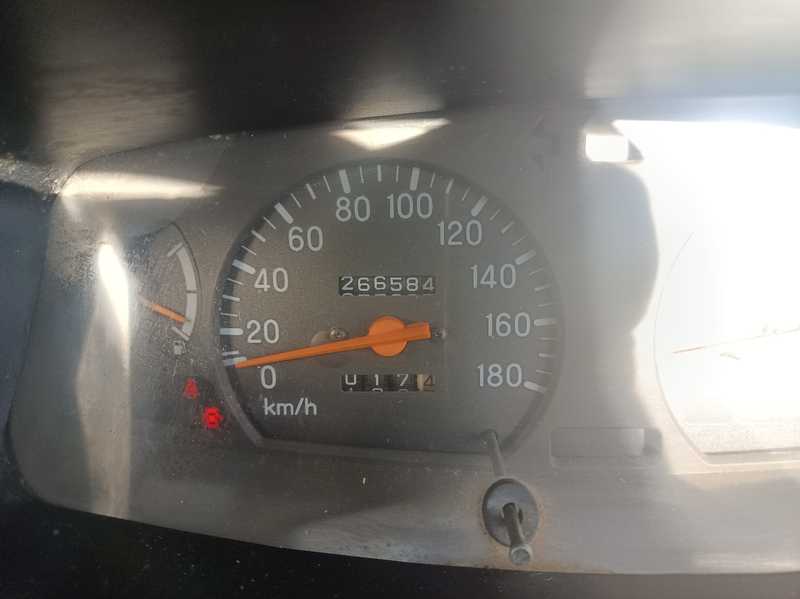 1999 Mitsubishi L200 2,5L 1999 Cyprus