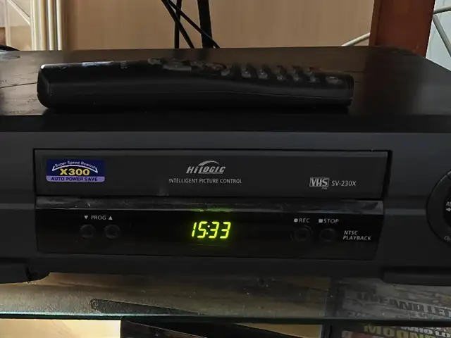 Vintage samsung sv-230x vhs video cassette recorder, designed to play and record, Επαρχία Λευκωσίας — Έγκωμη - Μακεδονίτισσα