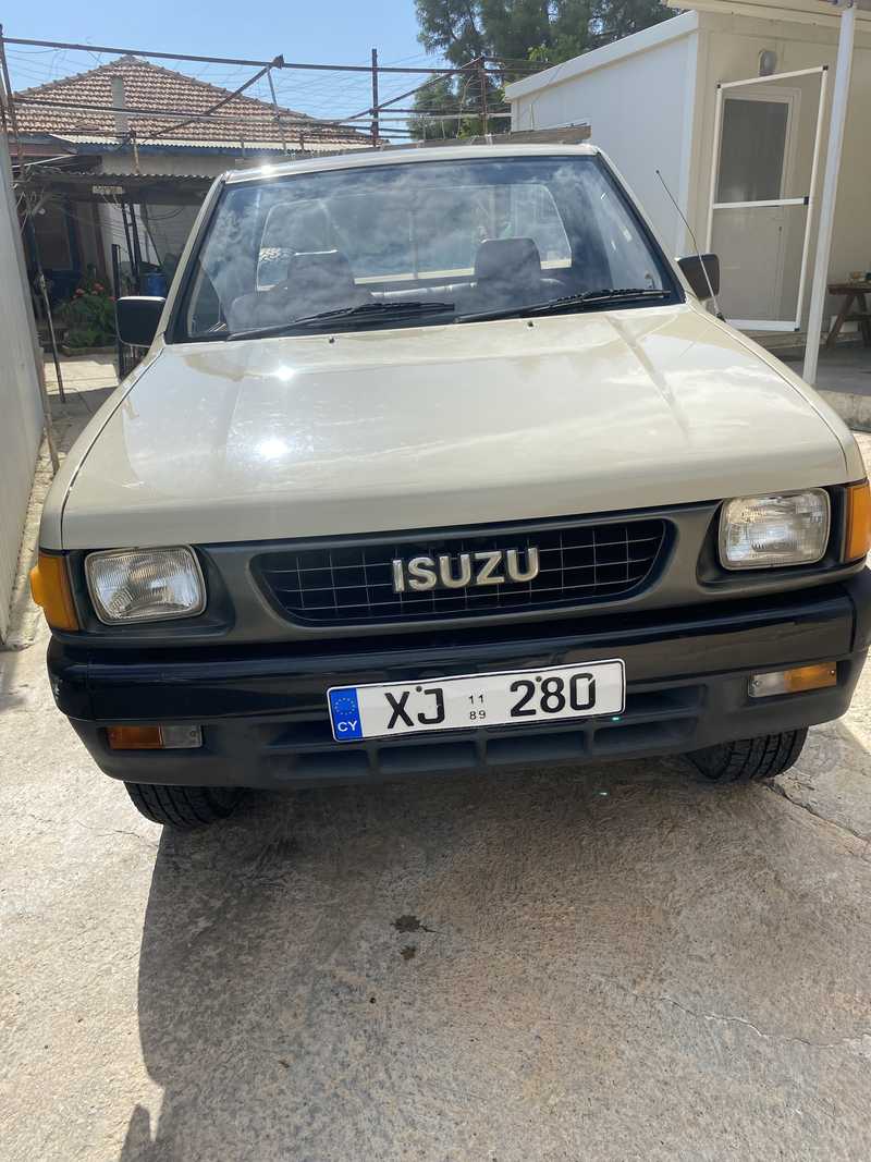 1989 Isuzu Pick-up 2,4L 1989 Cyprus