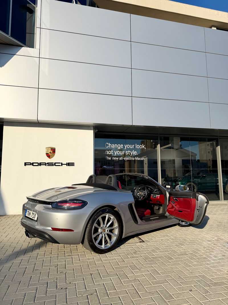 2016 Porsche 718 2,0L 2016 Cyprus