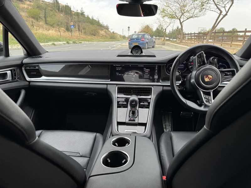 2018 Porsche Panamera 3,0L 2018 Cyprus