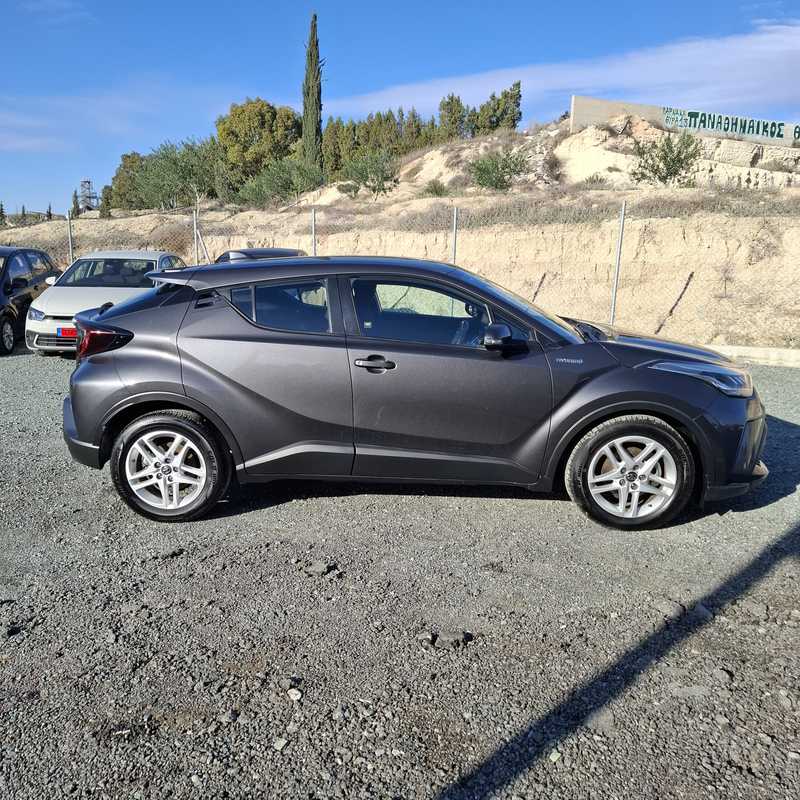 2021 Toyota C-HR 1,8L 2021 Cyprus