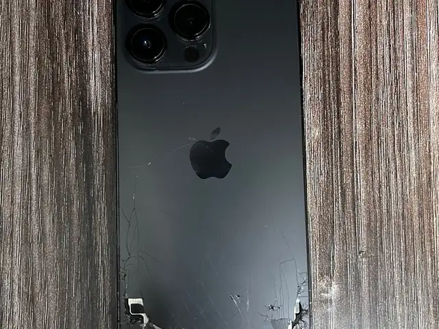 Iphone 14 pro max, Limassol — Ypsonas