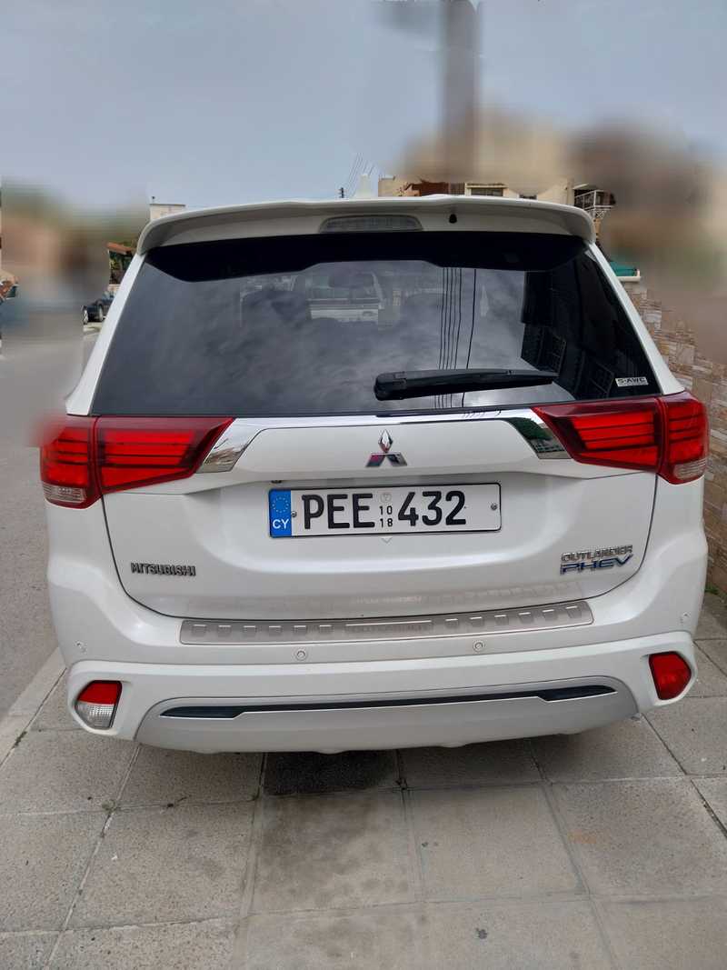 2019 Mitsubishi Outlander 2,4L 2019 Cyprus