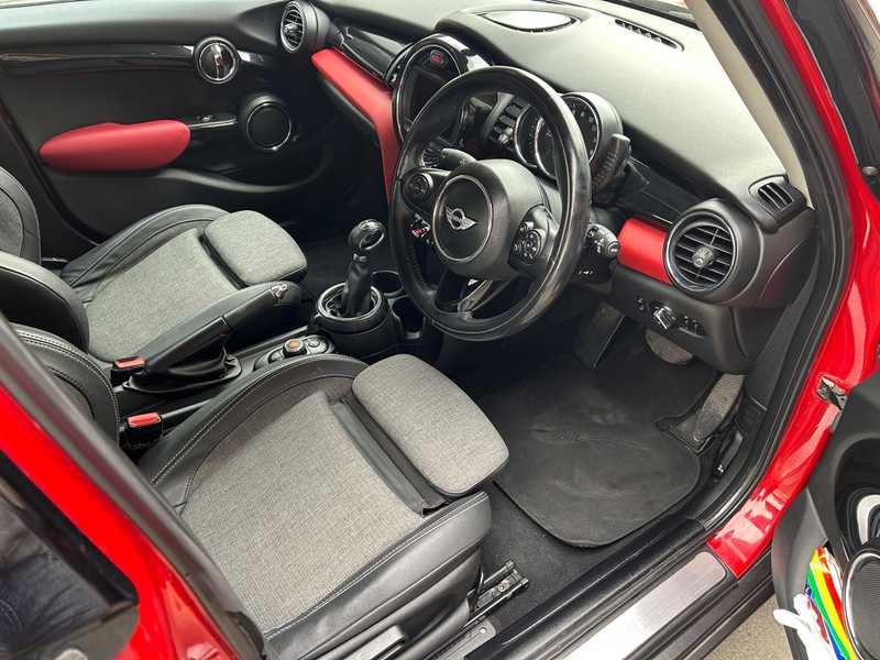 2014 Mini Hatch 1,5L 2014 Cyprus