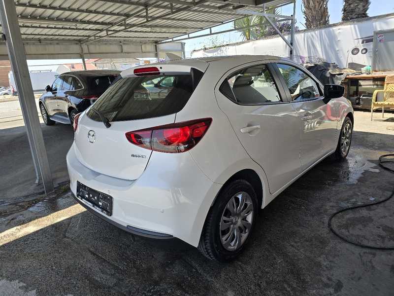 2022 Mazda 2 1,3L 2022 Cyprus