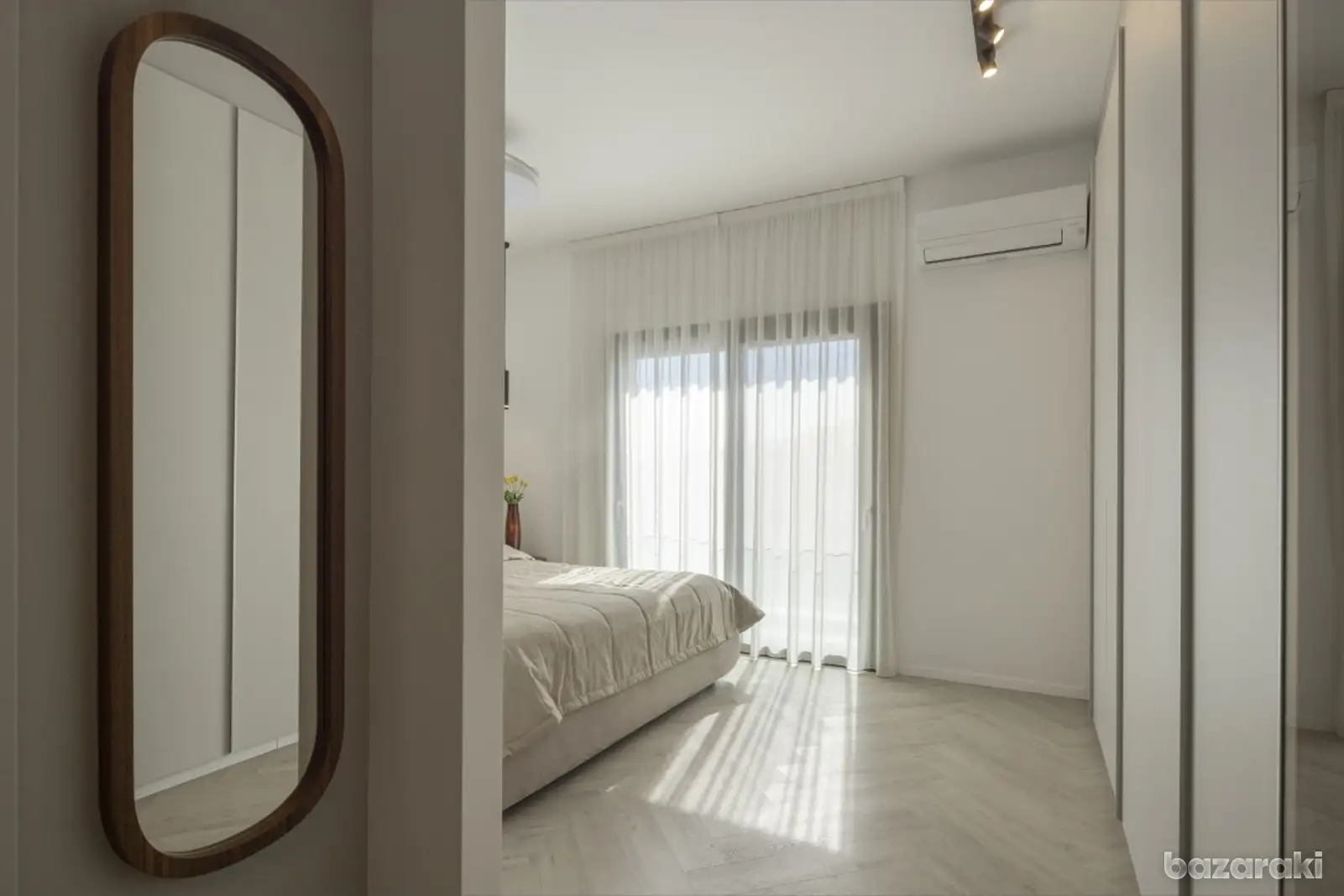House, 3 bedrooms — 10
