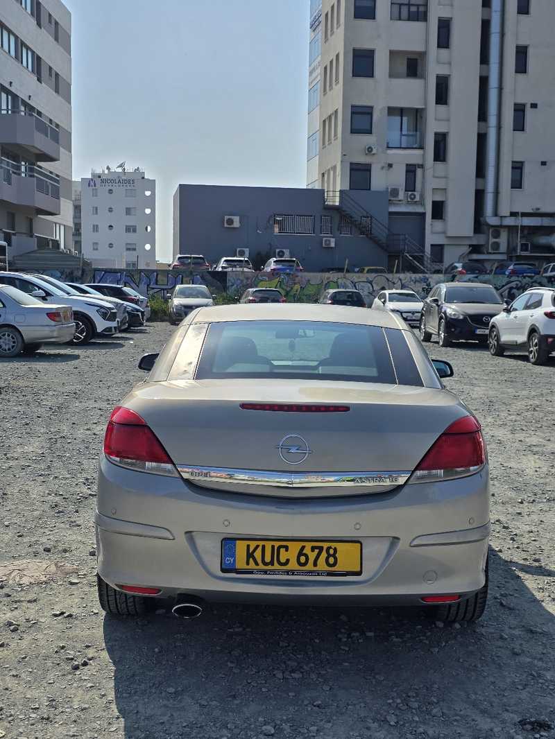 2008 Opel, Vauxhall Astra 1,6L 2008 Cyprus