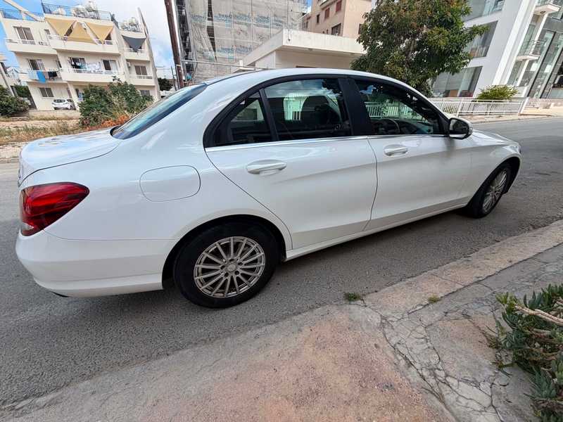2015 Mercedes-Benz C-Class 2,0L 2015 Cyprus