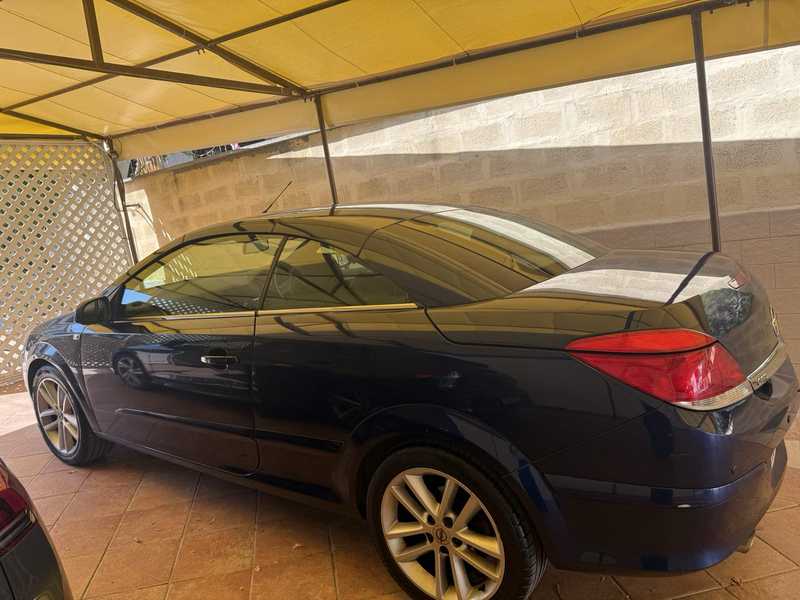 2008 Opel, Vauxhall Astra 1,6L 2008 Cyprus