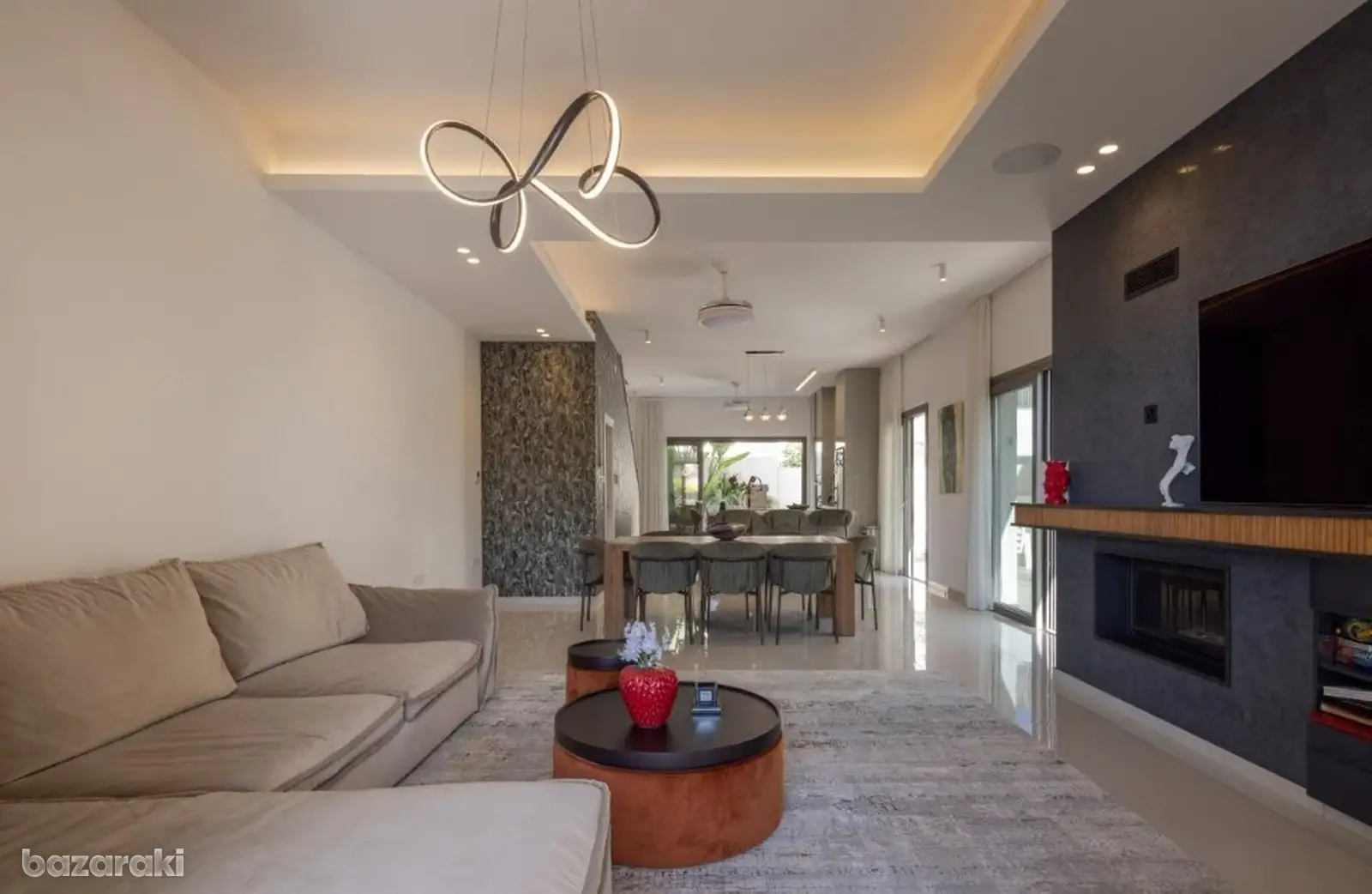 House, 3 bedrooms — 6