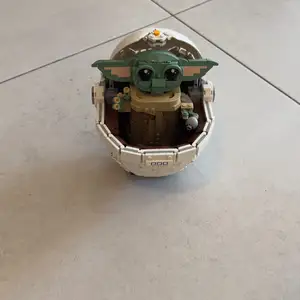 Lego baby yoda, Larnaca — Larnaka - Finikoudes