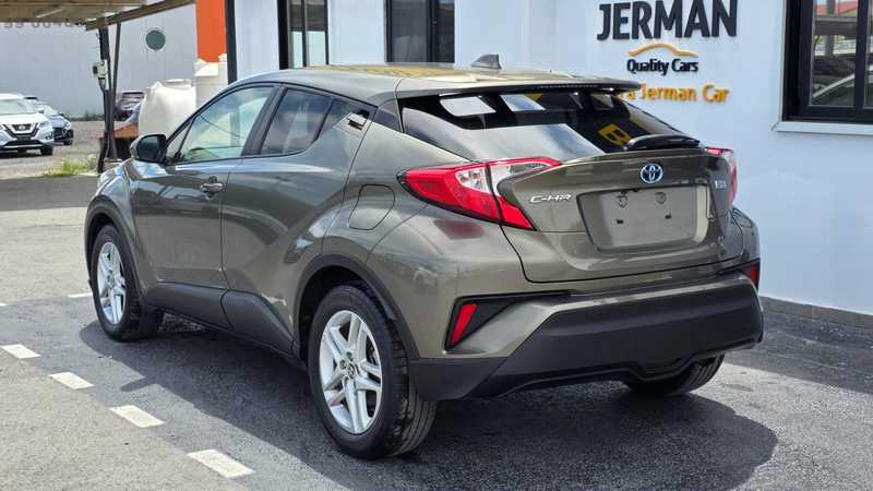 2021 Toyota C-HR 1,8L 2021 Cyprus