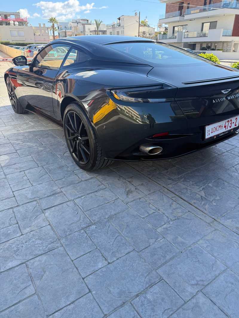 2022 Aston Martin DB11 4,0L 2022 Cyprus
