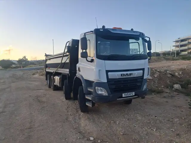 Daf cf410 tipper, Limassol — Ypsonas