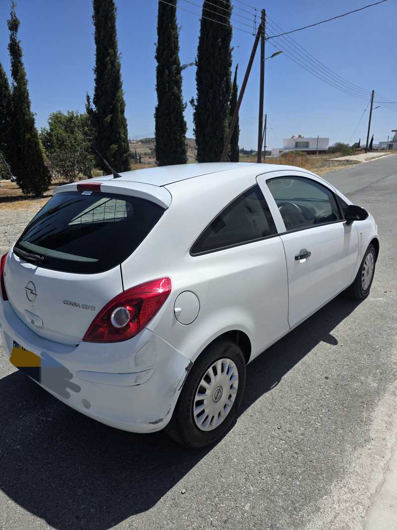 2008 Opel, Vauxhall Corsa 1,3L 2008 Cyprus