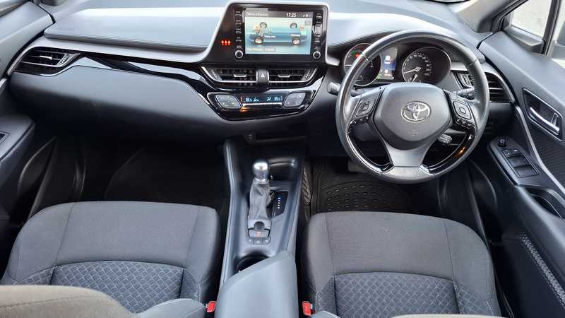 2021 Toyota C-HR 1,8L 2021 Cyprus
