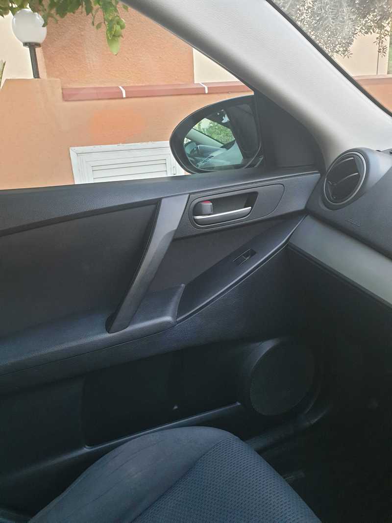 2011 Mazda Axela 1,5L 2011 Cyprus