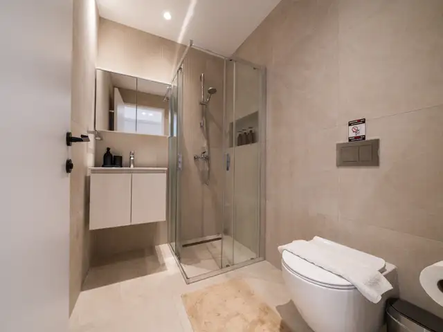 Central new luxury studio with gym in molos, Limassol — Limassol - Agia Triada - 6