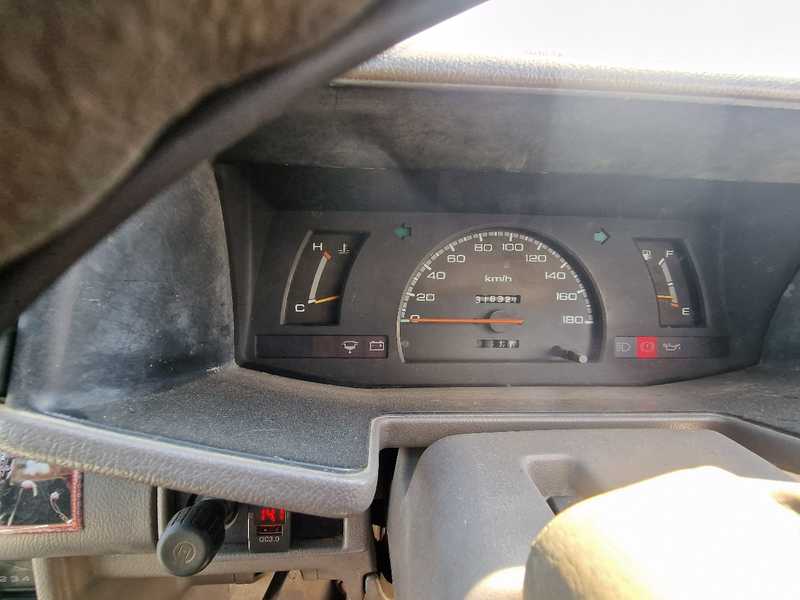Isuzu Pick-up 2,5L 1991