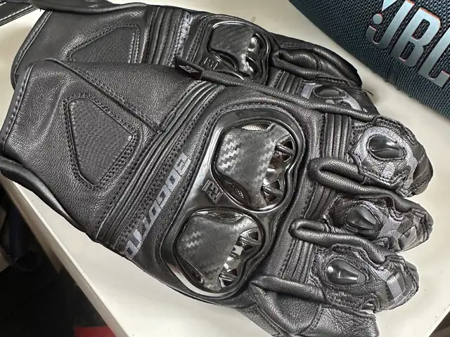 Brand new leather gloves, Famagusta — Frenaros