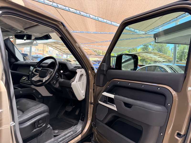 2021 Land Rover Defender 3,0L 2021 Cyprus