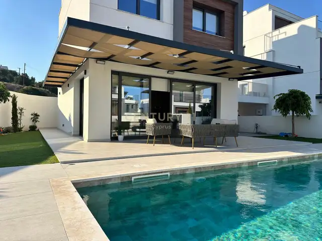 4-bedroom detached house to rent, Επαρχία Λεμεσού — Άγιος Τύχων