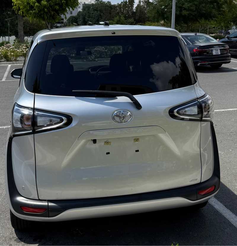 2022 Toyota Sienta 1,5L 2022 Cyprus