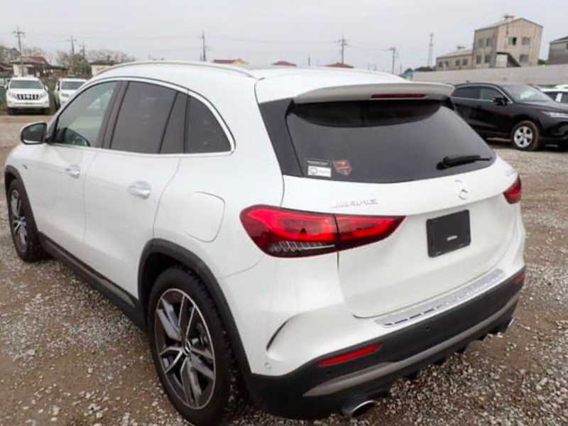 2022 Mercedes-Benz GLA-Class 2,0L 2022 Cyprus
